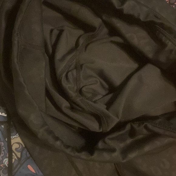 Constantly Varied Gear Small Black Leopard Capris - Picture 2 of 2